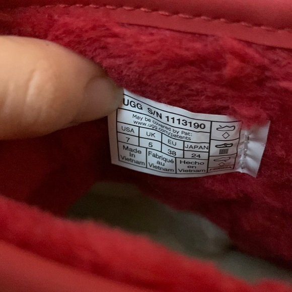 Ugg Red Mini Clear and Sherpa Filled Boots - Picture 10 of 17